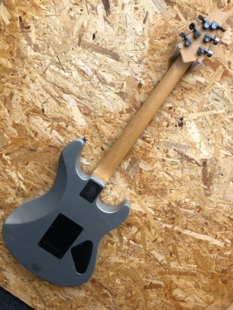 Elektrická kytara Yamaha levá